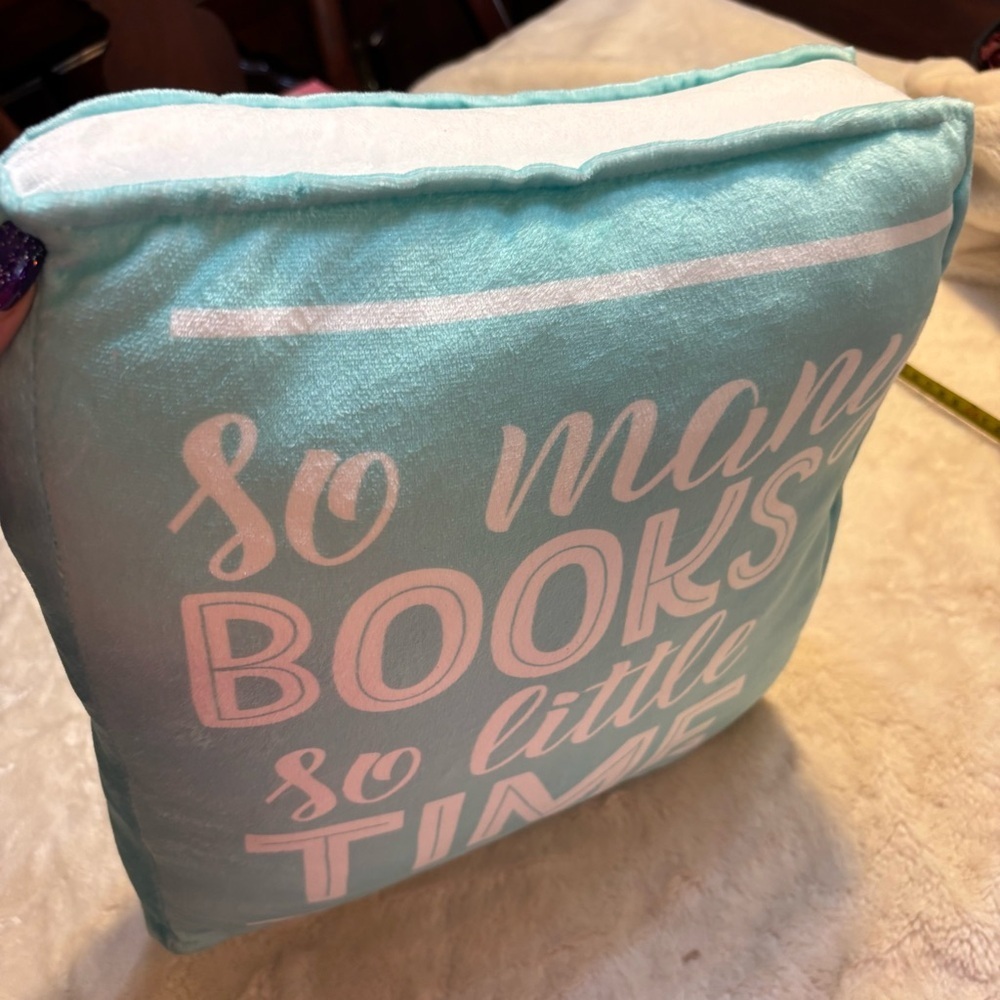 Throw Pillow Cozy Light Blue White Text So Many Books Reading Accent Pillow - Picture 6 of 9